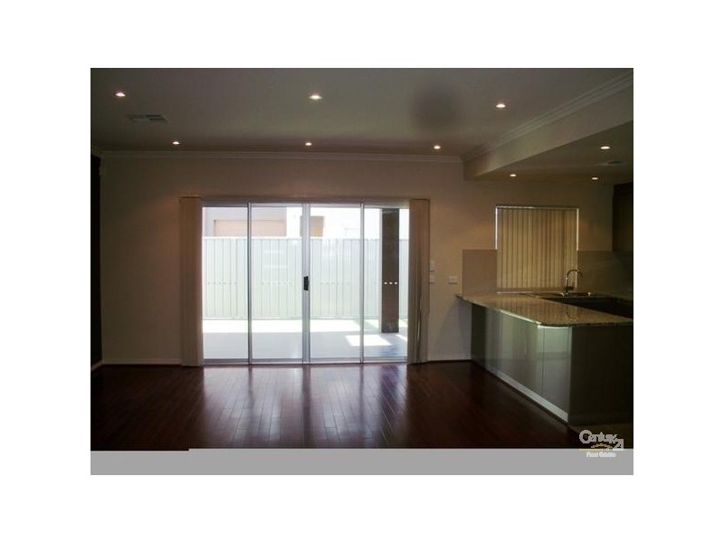 310 Oaklands Road, Park Holme SA 5043