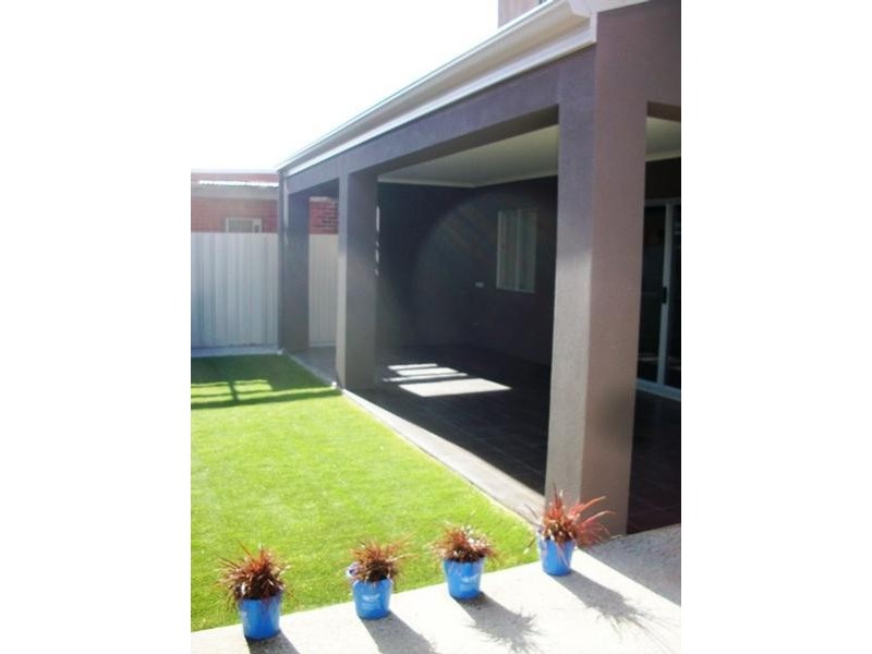 310 Oaklands Road, Park Holme SA 5043