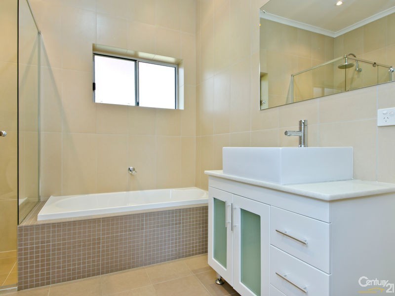 12 Gladys Street, Clarence Gardens SA 5039