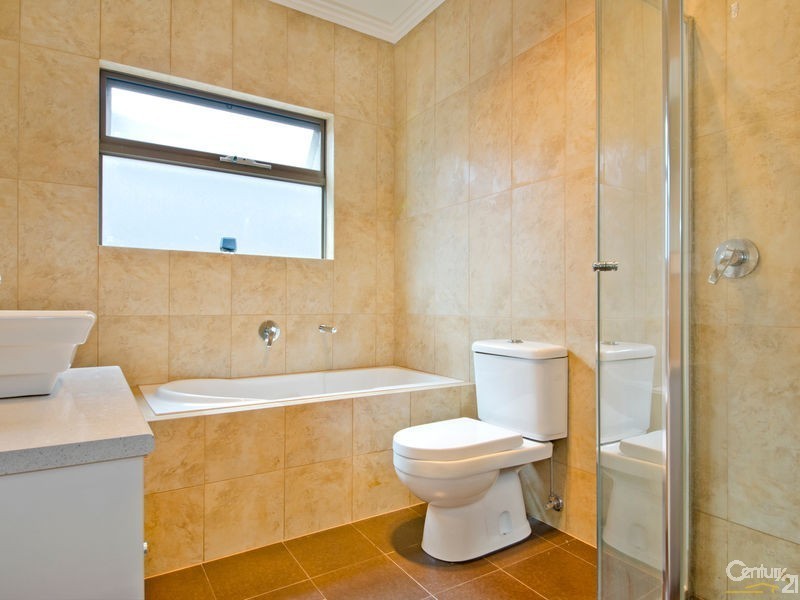 82 Tiparra Avenue, Park Holme SA 5043