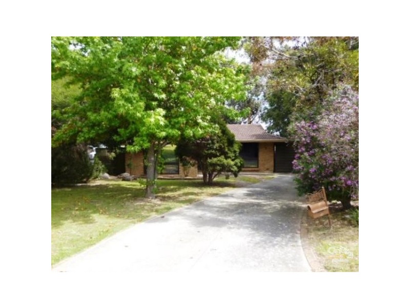 36 Oakridge Road, Aberfoyle Park SA 5159