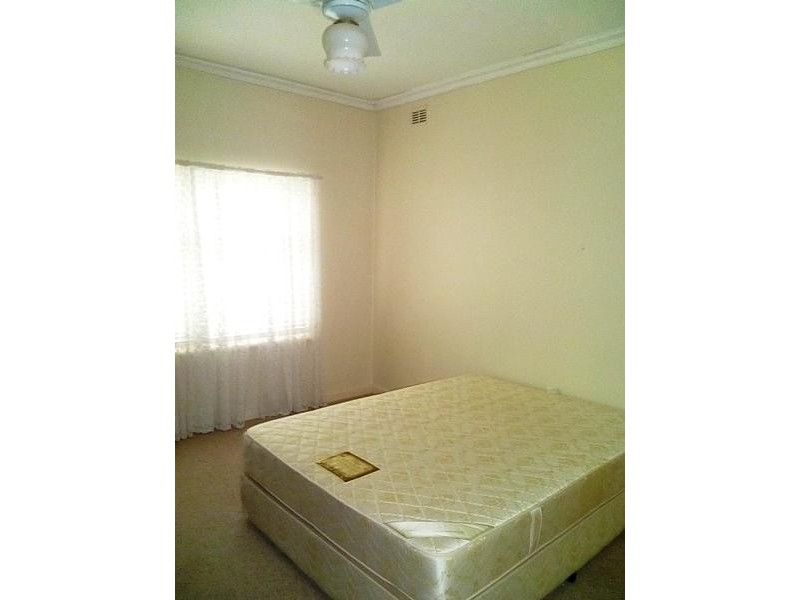 20 Laught Ave, Black Forest SA 5035