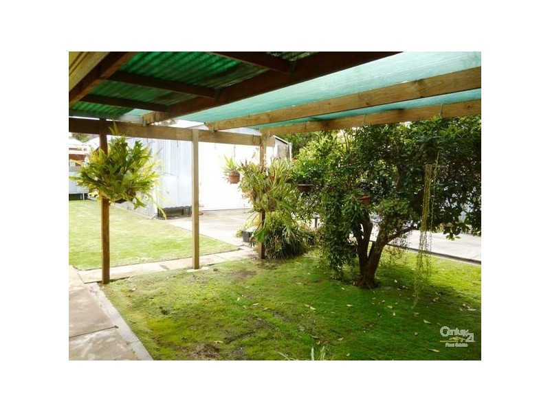20 Laught Ave, Black Forest SA 5035