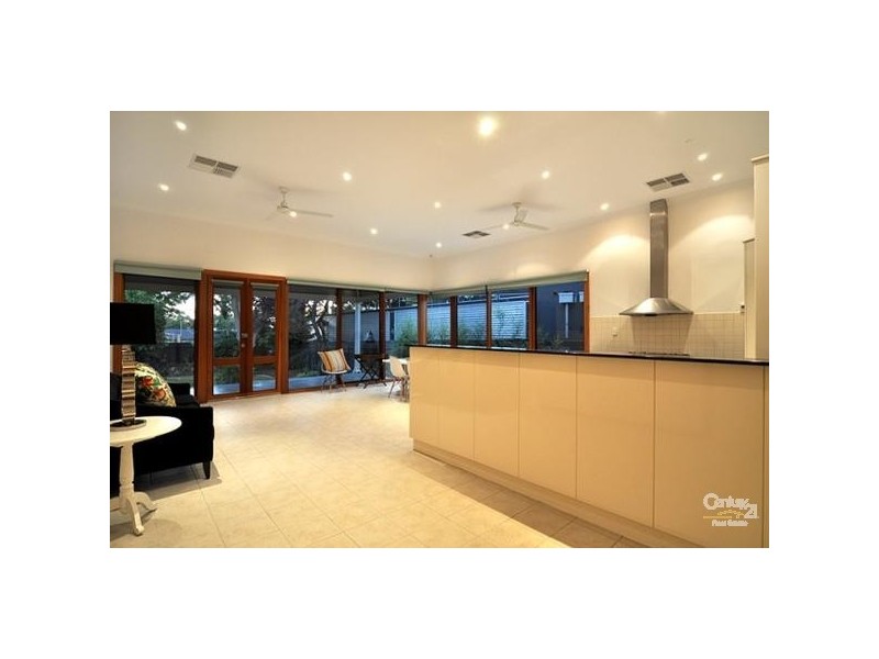 3 Desaumarez Street, Kensington Park SA 5068