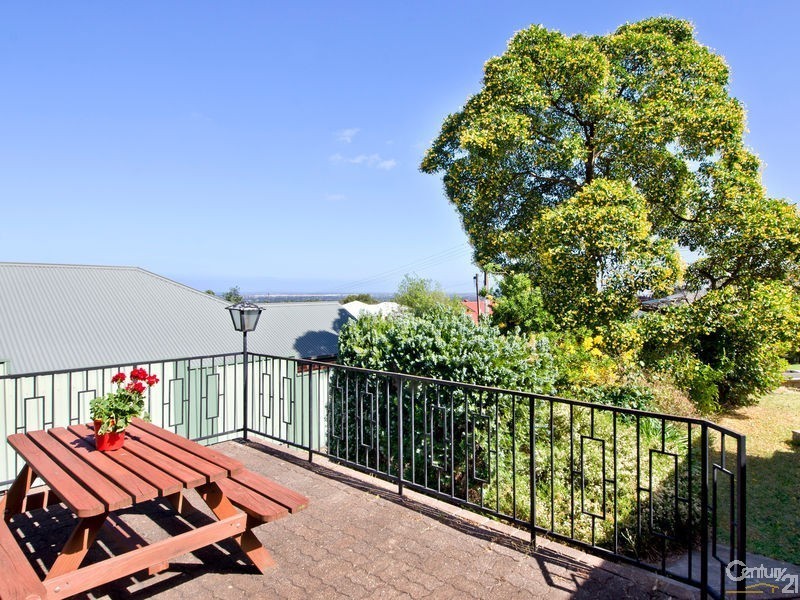 8 Highland Avenue, Torrens Park SA 5062