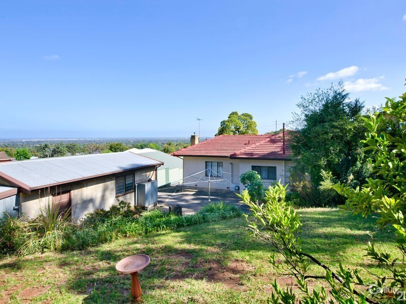 8 Highland Avenue, Torrens Park SA 5062