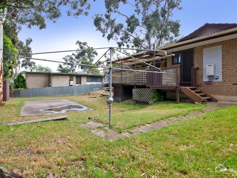 36 Oakridge Road, Aberfoyle Park SA 5159