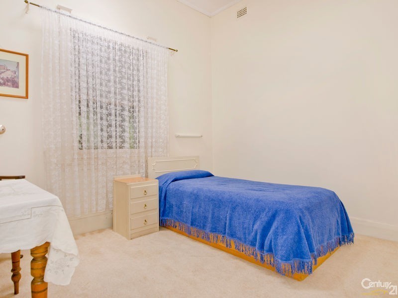 4 Claire Street, Lower Mitcham SA 5062