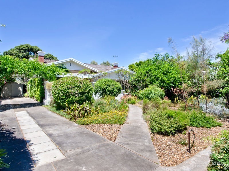 4 Claire Street, Lower Mitcham SA 5062