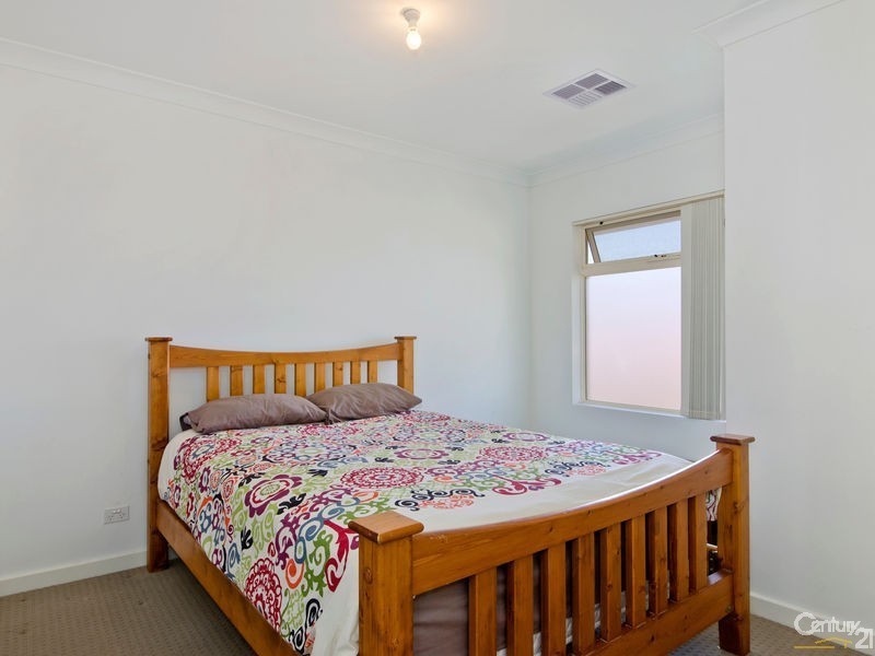 2/18 Quintus Terrace, Dover Gardens SA 5048