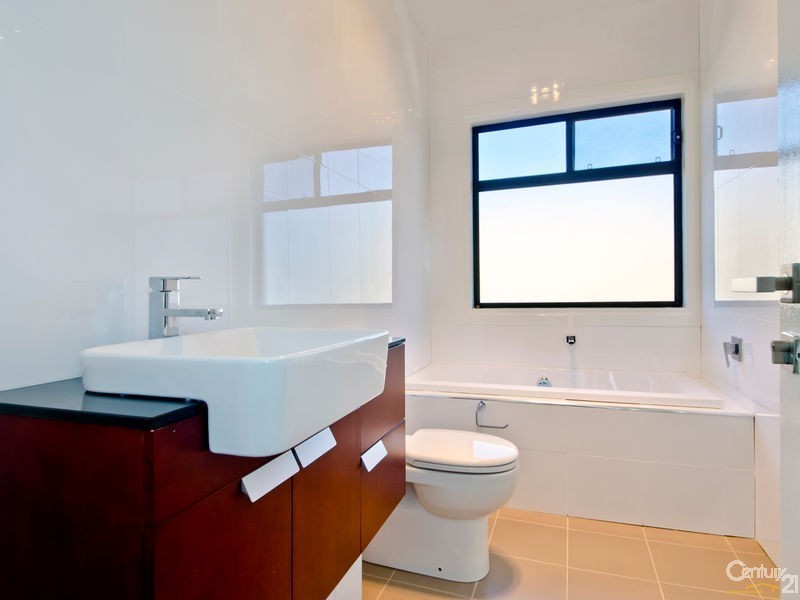 40a Nilpena Avenue, Park Holme SA 5043