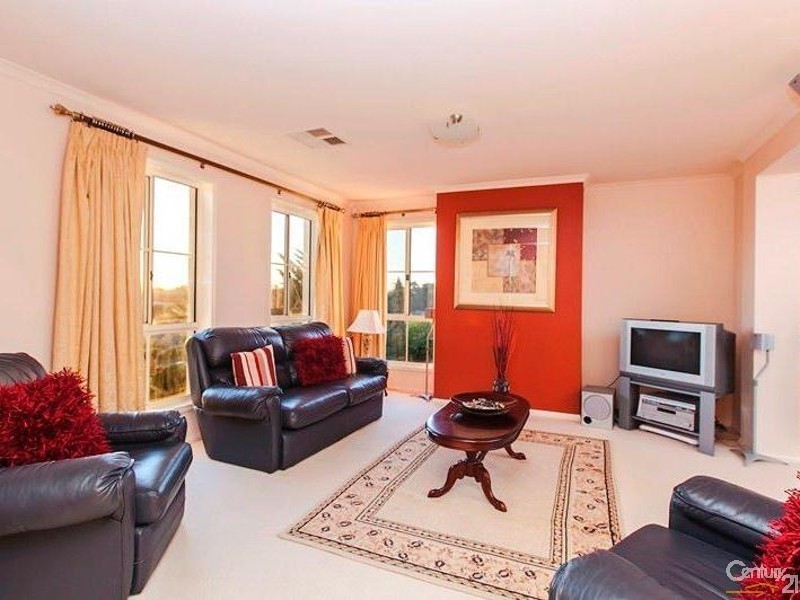 11 Newland Court, Craigburn Farm SA 5051