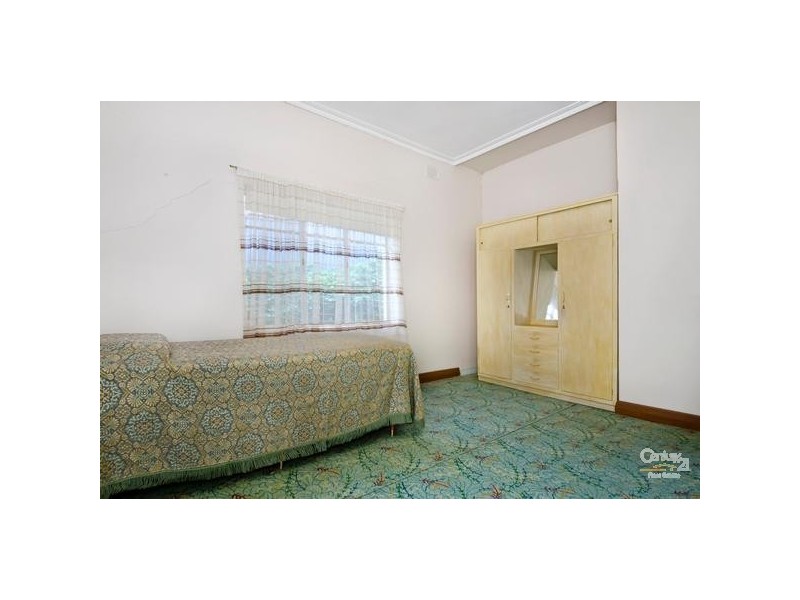 8 Highland Ave, Torrens Park SA 5062