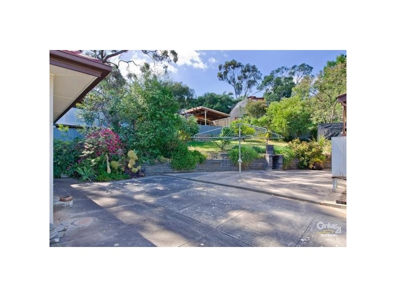8 Highland Ave, Torrens Park SA 5062