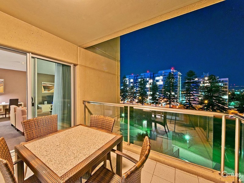 406/16 Holdfast Promenade, Glenelg SA 5045