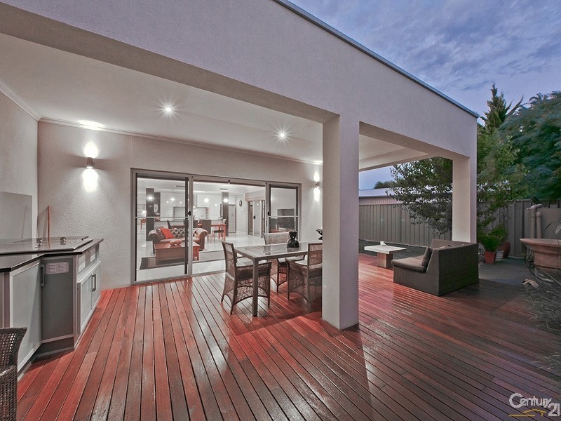 21 Whiteleaf Crescent, Glengowrie SA 5044