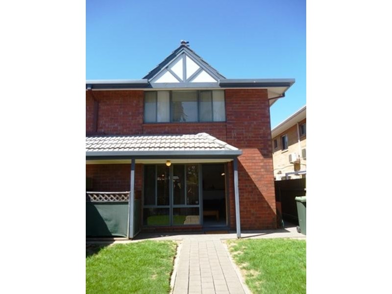 2/18 Sixth Avenue, Ascot Park SA 5043