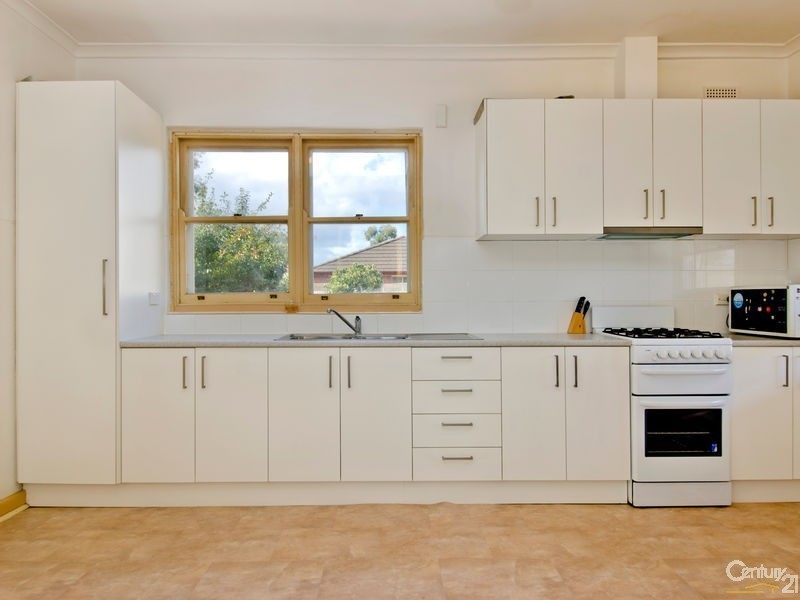 48 English Avenue, Clovelly Park SA 5042