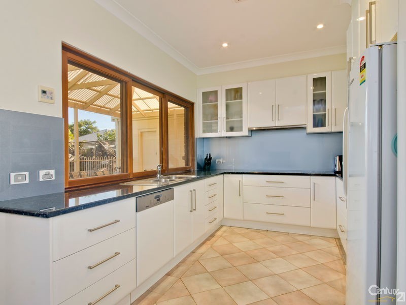36 Harris Road, Vale Park SA 5081