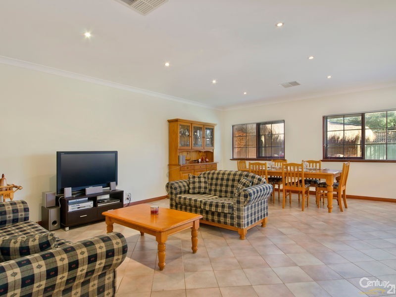 36 Harris Road, Vale Park SA 5081