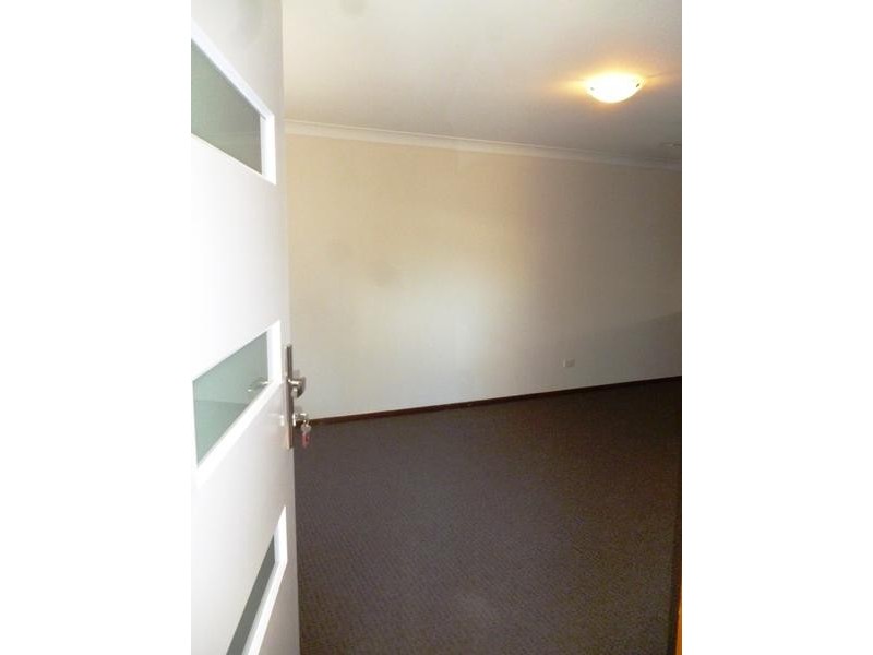 2/5 Dunrobin, Black Forest SA 5035