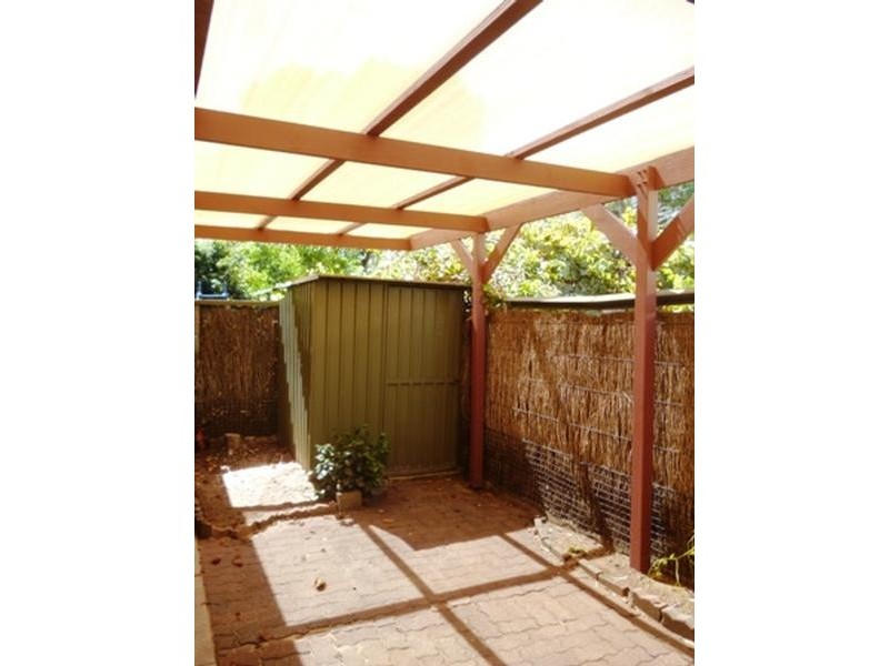 2/5 Dunrobin, Black Forest SA 5035