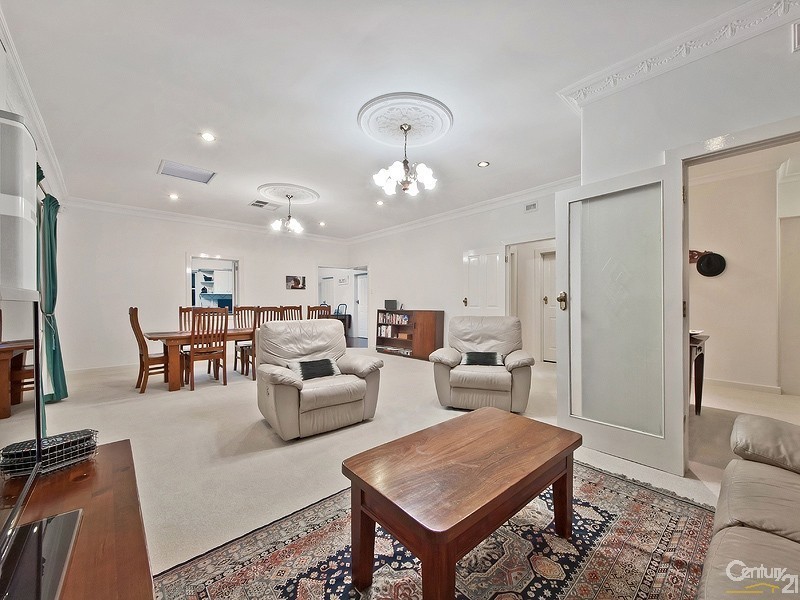 3 David Avenue, Black Forest SA 5035