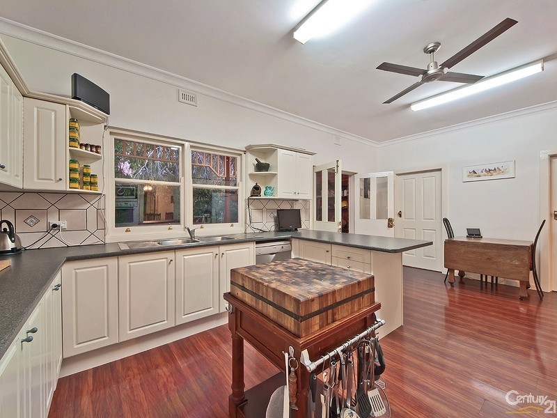 3 David Avenue, Black Forest SA 5035
