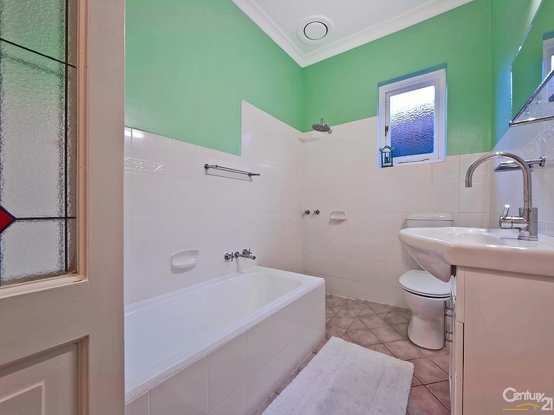 3 David Avenue, Black Forest SA 5035