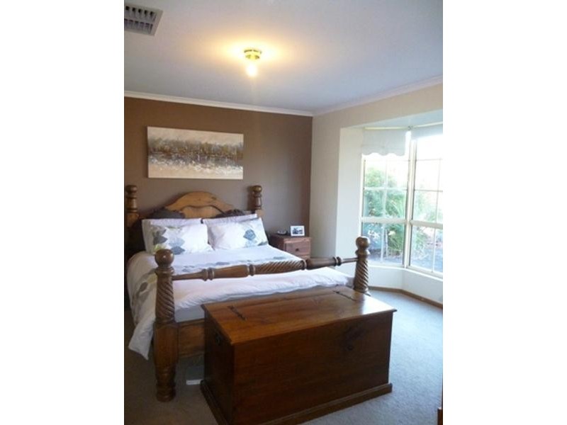 3 Dorita Court, Woodcroft SA 5162