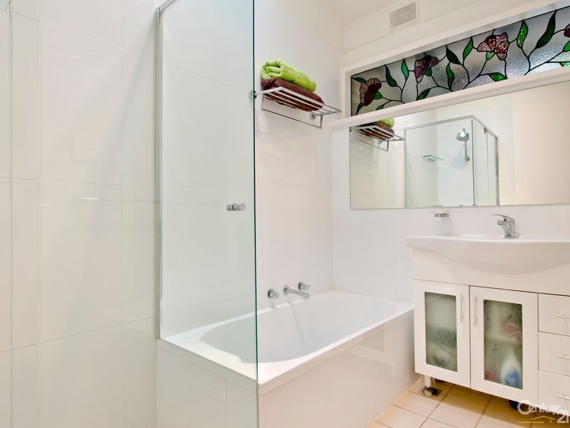 6 Ridgefield Avenue, Seaview Downs SA 5049