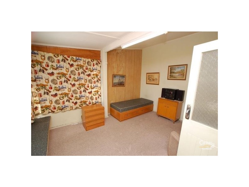 7 Albion Ave, Glandore SA 5037
