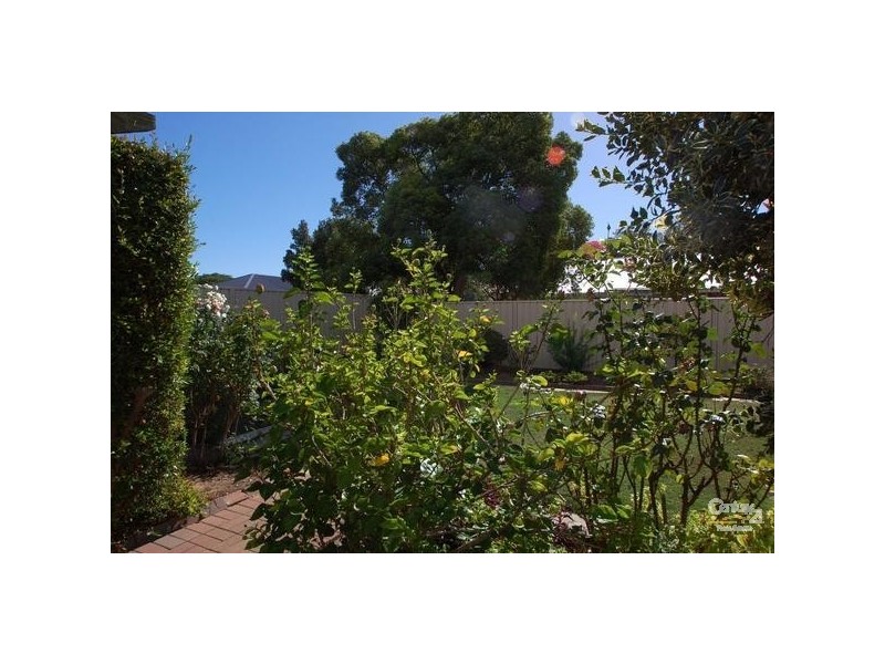 7 Albion Ave, Glandore SA 5037