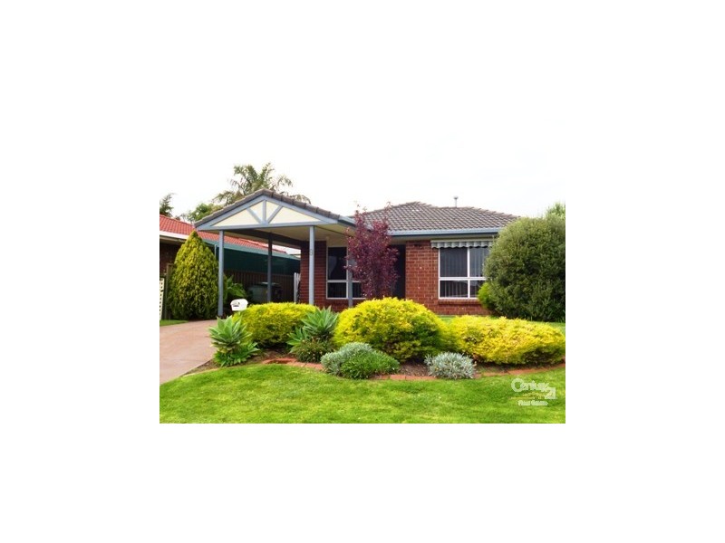 9 Champagne Crescent, Woodcroft SA 5162