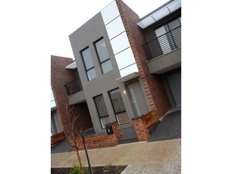 1 Franklin Avenue, Mawson Lakes SA 5095