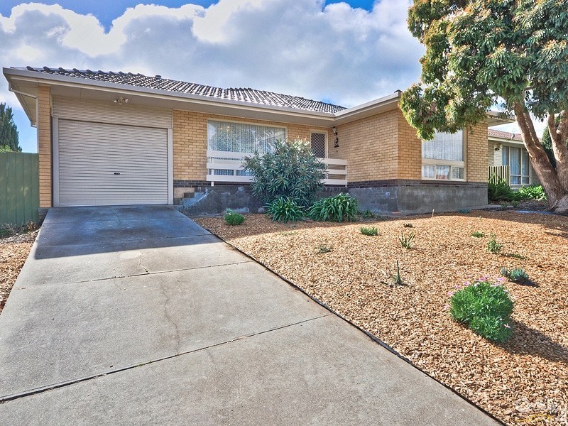 6 Nanette Road, Valley View SA 5093