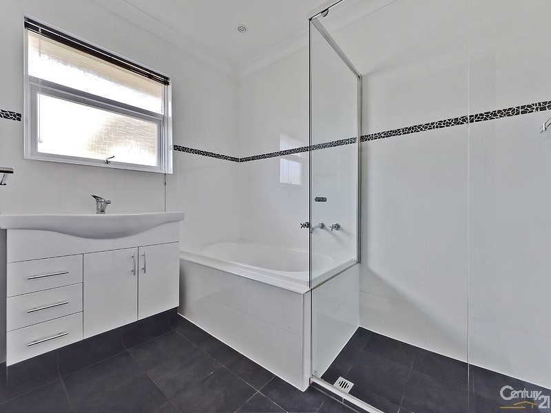 6 Nanette Road, Valley View SA 5093