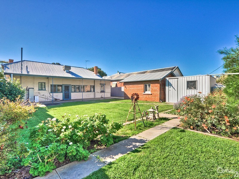 3 Forest Avenue, Black Forest SA 5035