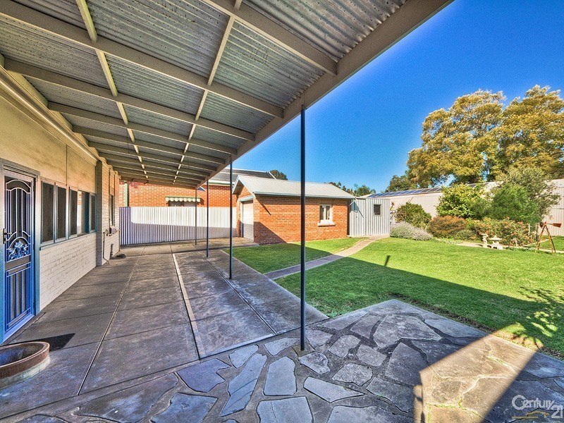 3 Forest Avenue, Black Forest SA 5035