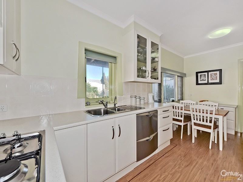 3 Forest Avenue, Black Forest SA 5035