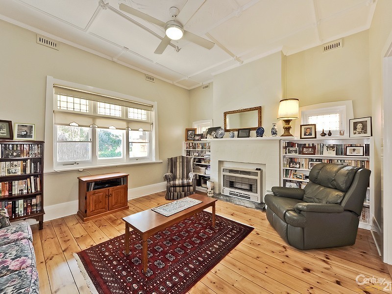 3 Forest Avenue, Black Forest SA 5035