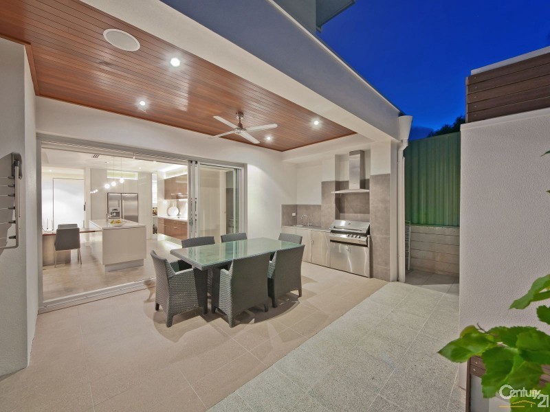 19 Yarrum Grove, Glenelg South SA 5045