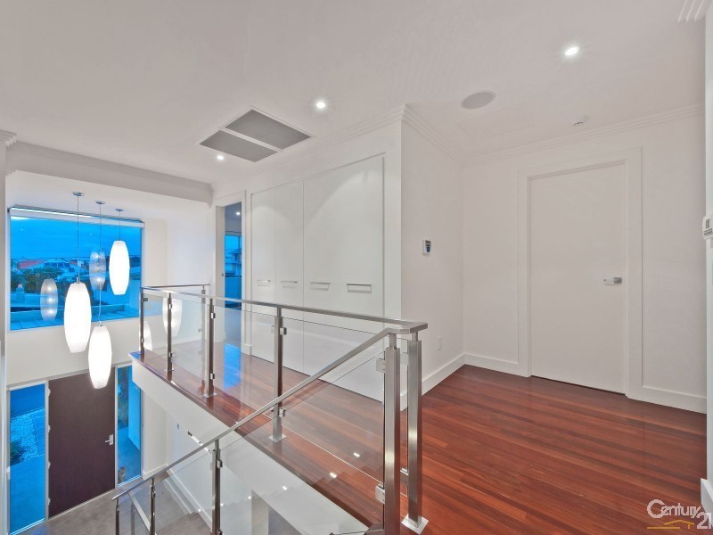 19 Yarrum Grove, Glenelg South SA 5045