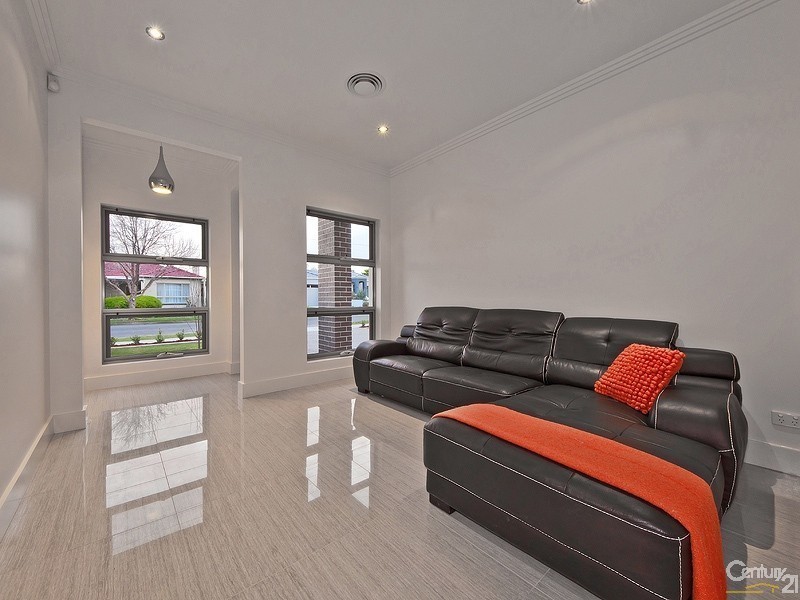 16 Meredith Ave, Glengowrie SA 5044