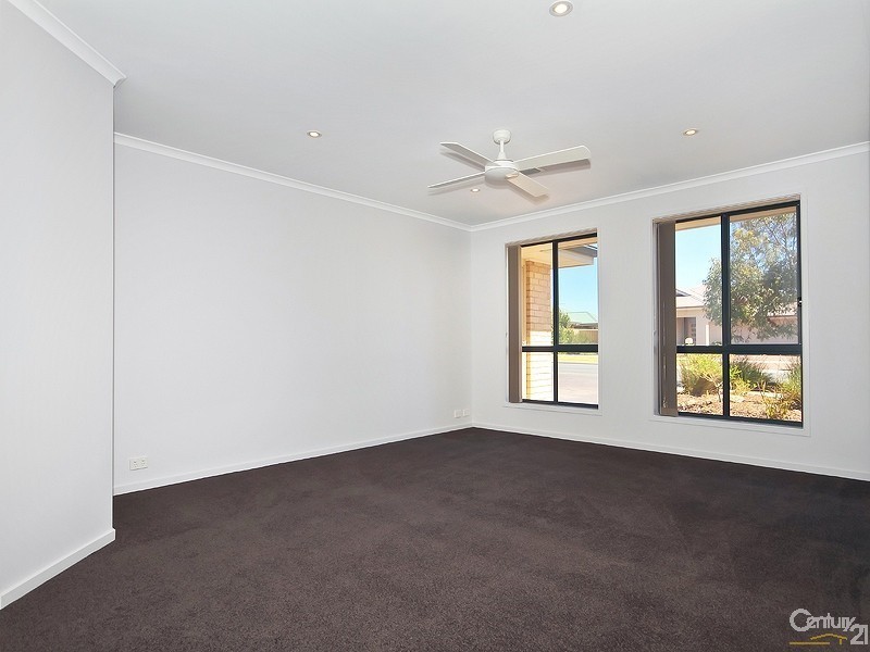 65 Nicholl Avenue, Aldinga Beach SA 5173