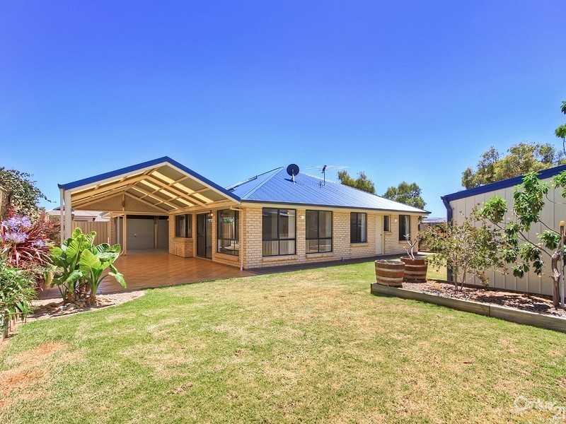 65 Nicholl Avenue, Aldinga Beach SA 5173