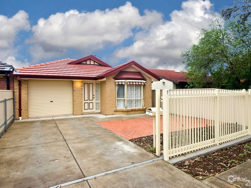 7 Wangara Avenue, Morphett Vale SA 5162