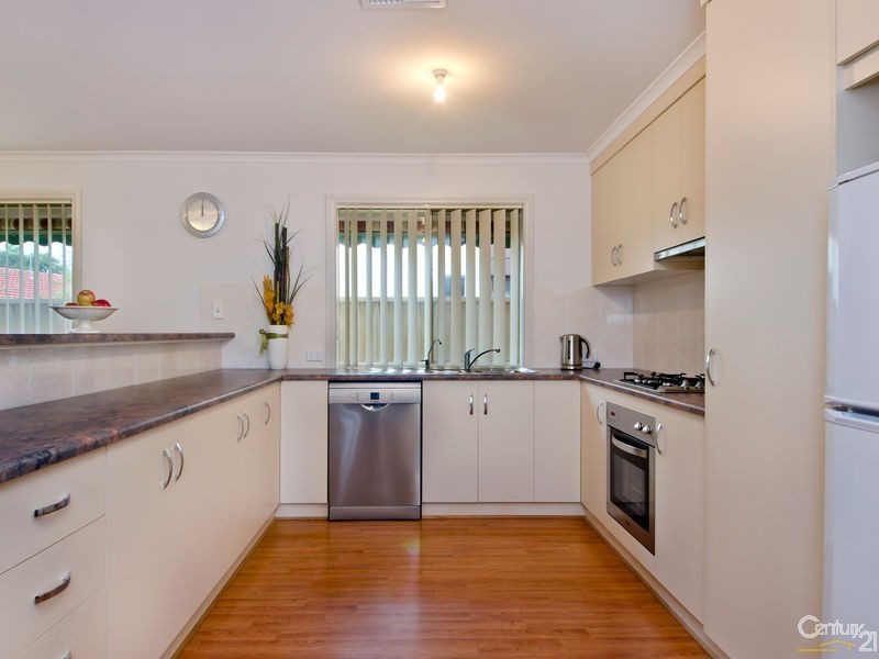 7 Wangara Avenue, Morphett Vale SA 5162