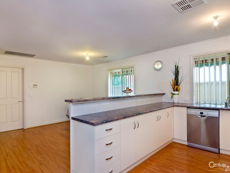 7 Wangara Avenue, Morphett Vale SA 5162