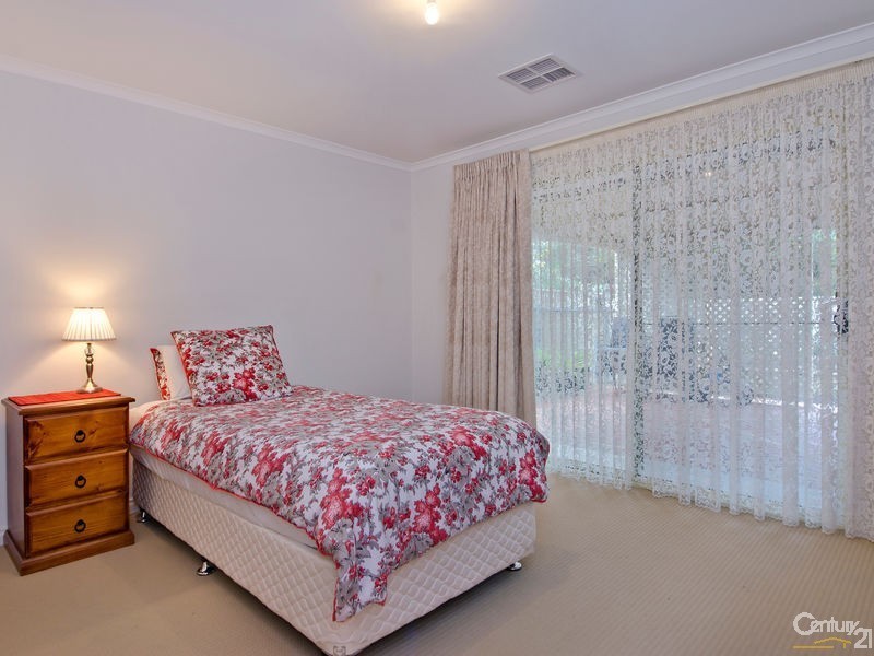 7 Wangara Avenue, Morphett Vale SA 5162